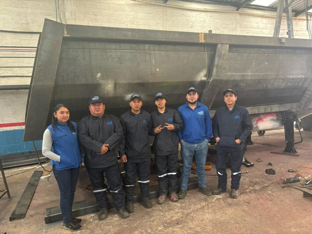 Equipo y personal de Construcciones Estrada